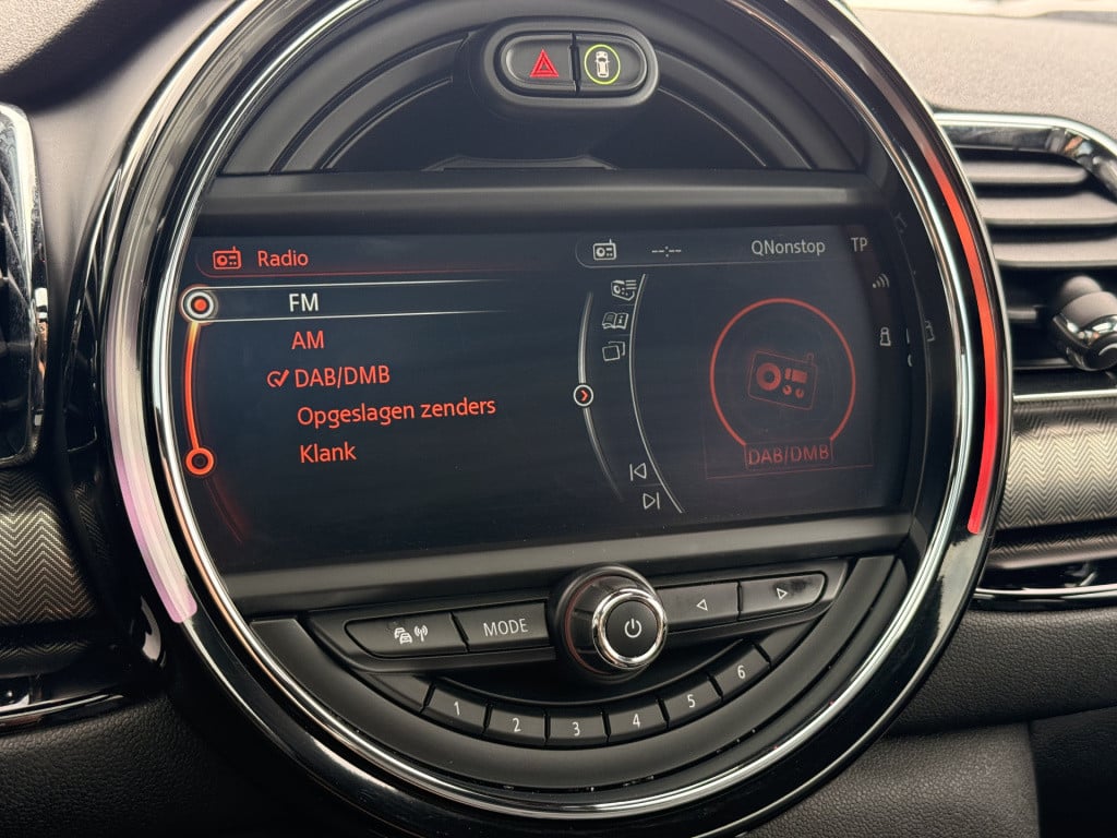 Mini Clubman mini 2.0 cooper s all4 chili serious business | leder | pano |