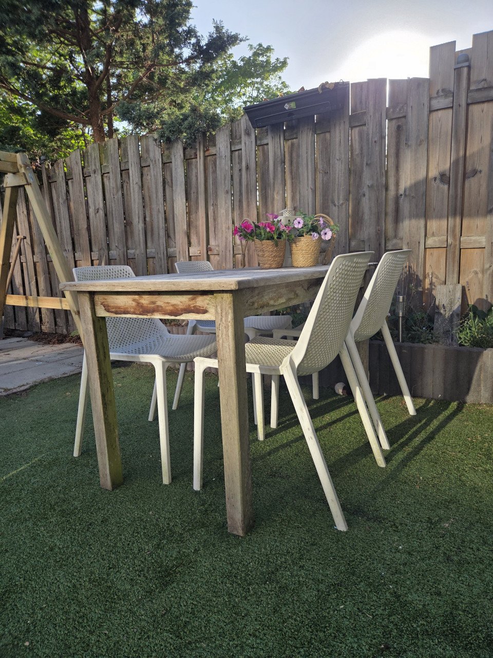 Tuinset Teakhout