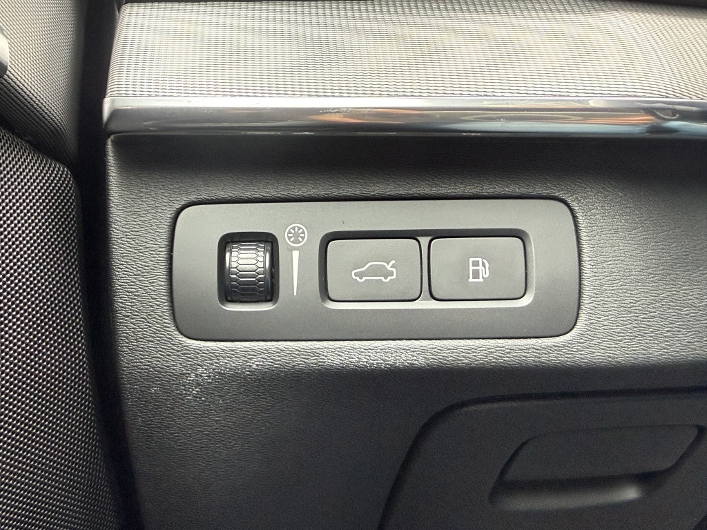Volvo XC90 t8 390pk recharge r-design| panodak| adap.cruise| trekhaak| 360c