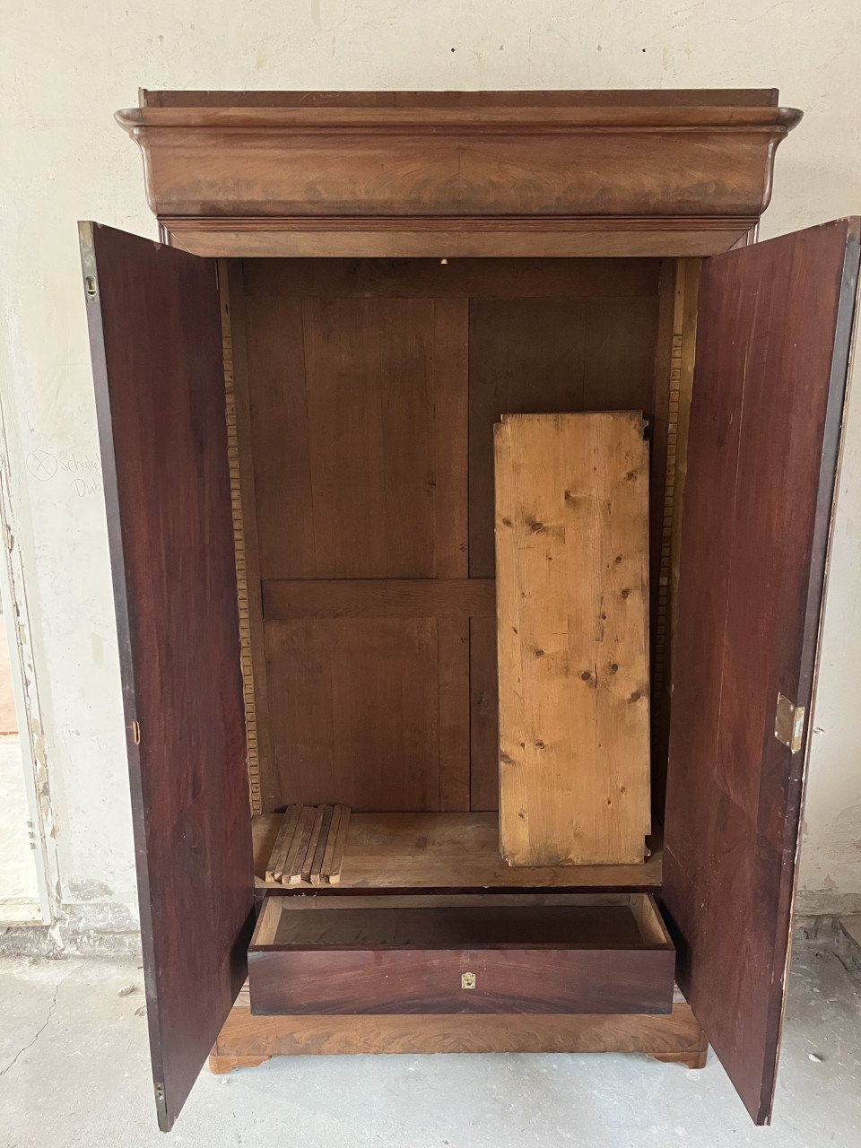 Antieke kast