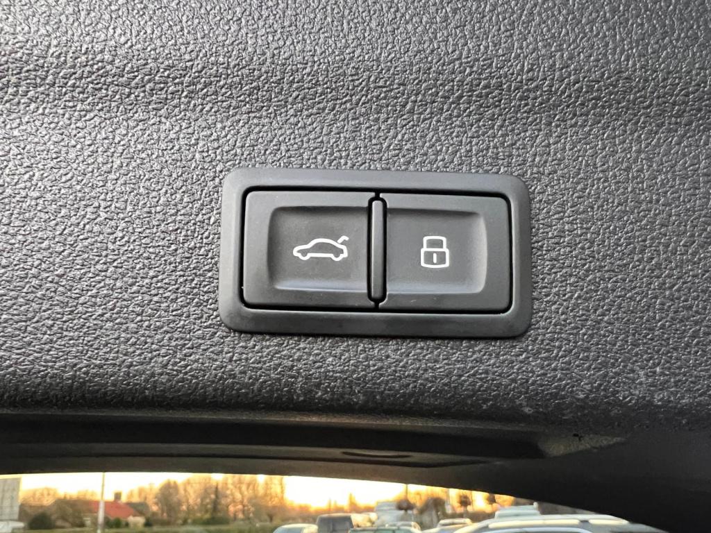 Audi A6 avant 55 tfsi e quattro competition s-line full options!!