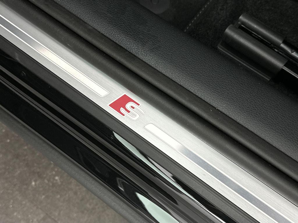 Audi Q2 35 tfsi s edition