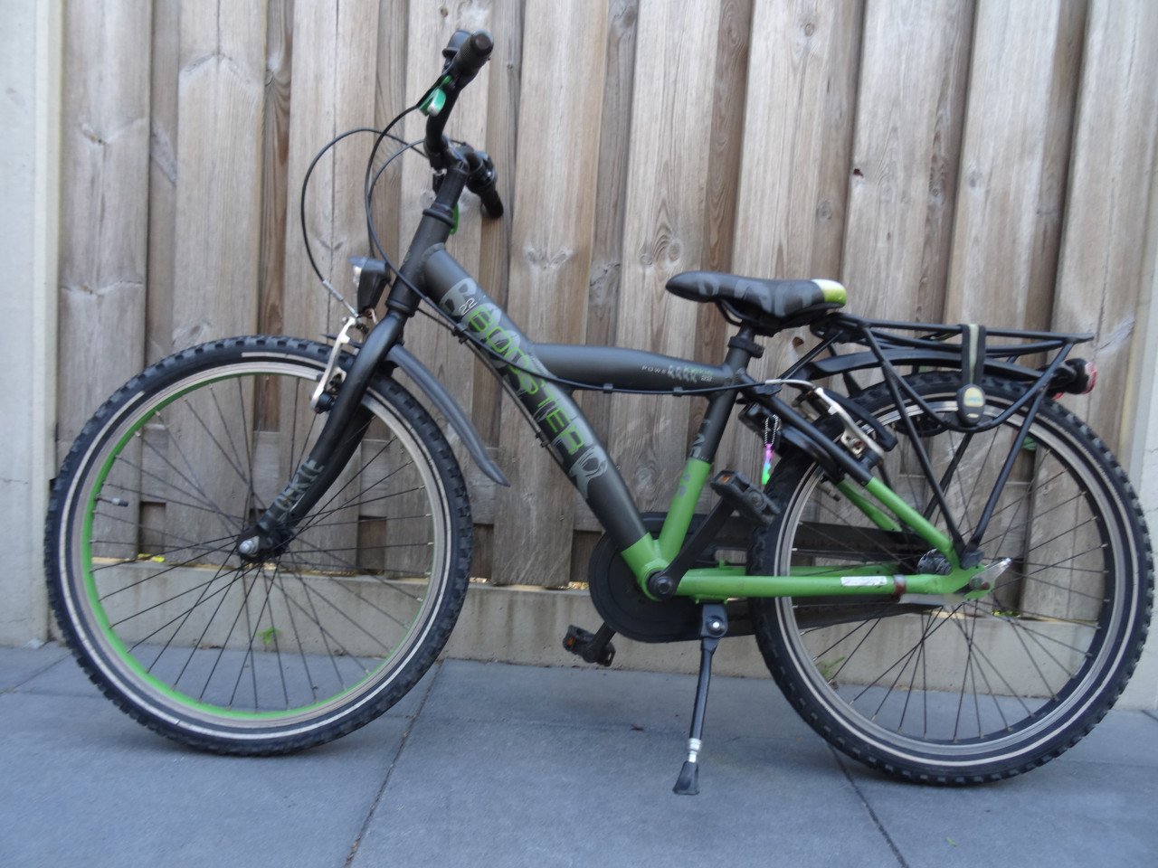 Loekie Booster 22 inch jongensfiets 3 versnellingen