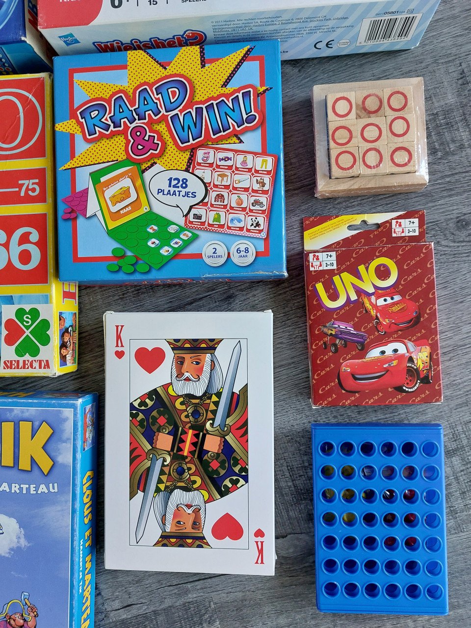SPELLETJES, 14 stuks.