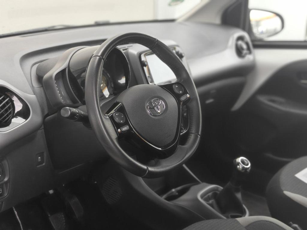 Toyota Aygo 1.0 vvt-i x-play carplay/cruise/camera