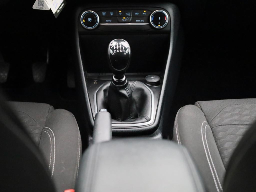 Ford Fiesta 1.0 ecoboost hybrid titanium