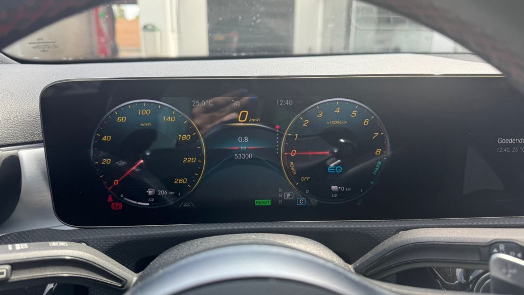 Mercedes-Benz A-Klasse 250 e business solution amg limited