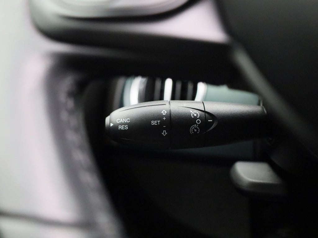 Fiat 500 C 1.0 hybrid rockstar | navigatie | climate control | side-skirts 