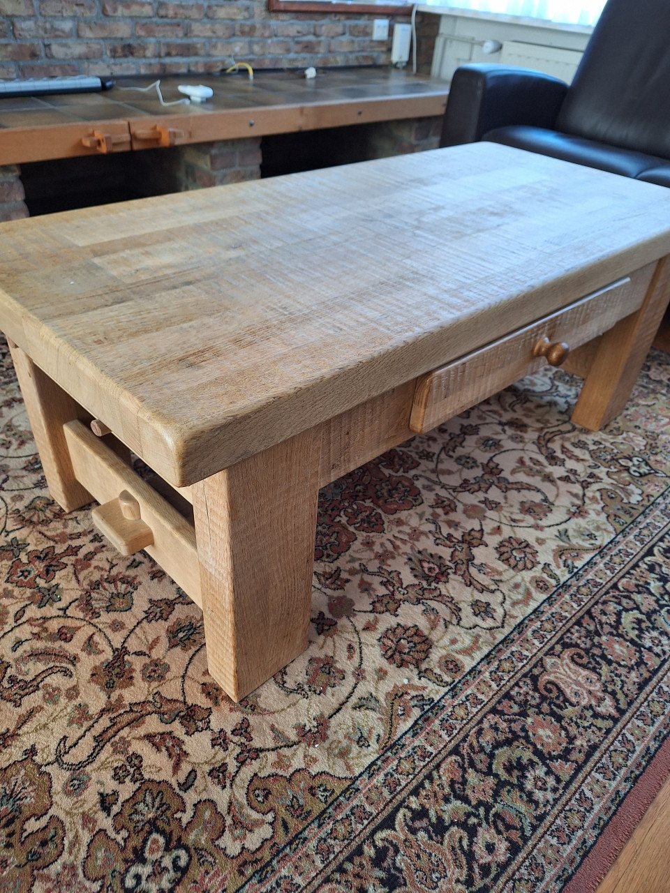 Salontafel massief eiken, zware kwaliteit