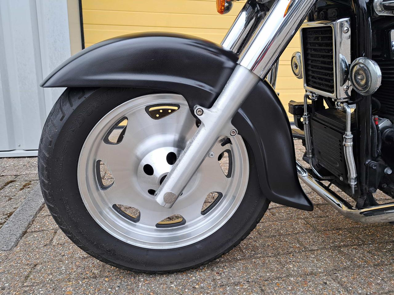 VL 1500 Intruder