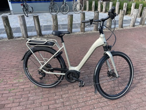 Cannondale Elektrische Damesfiets Bosch nette staat !!!