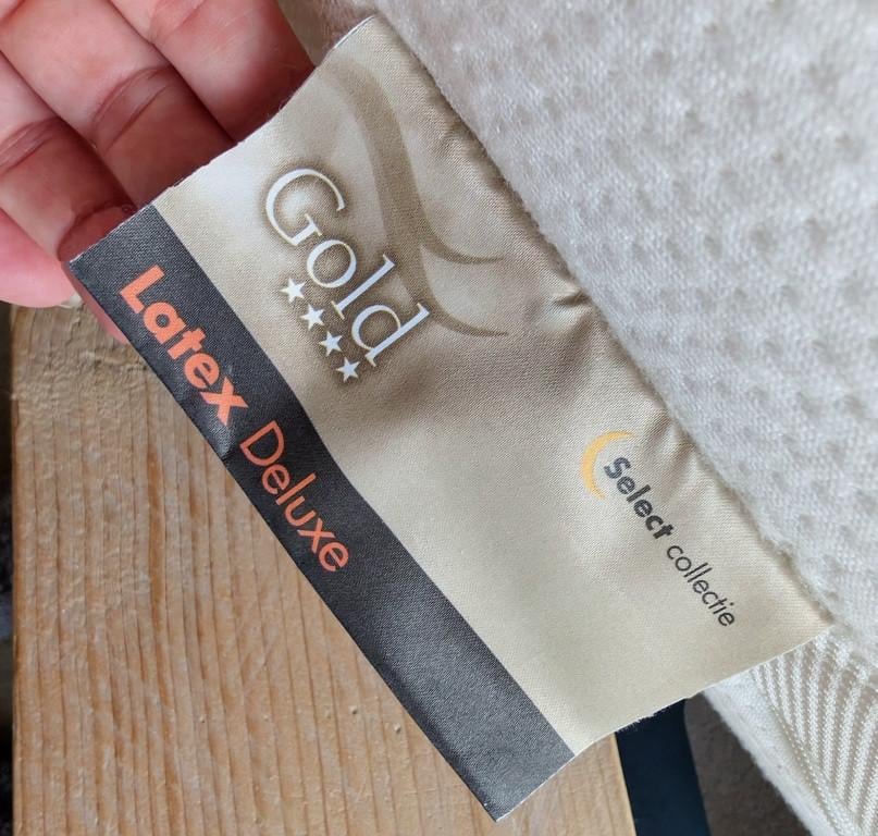 2x Stevige natuur latex matrassen (zgan)(Beter Bed & IKEA)