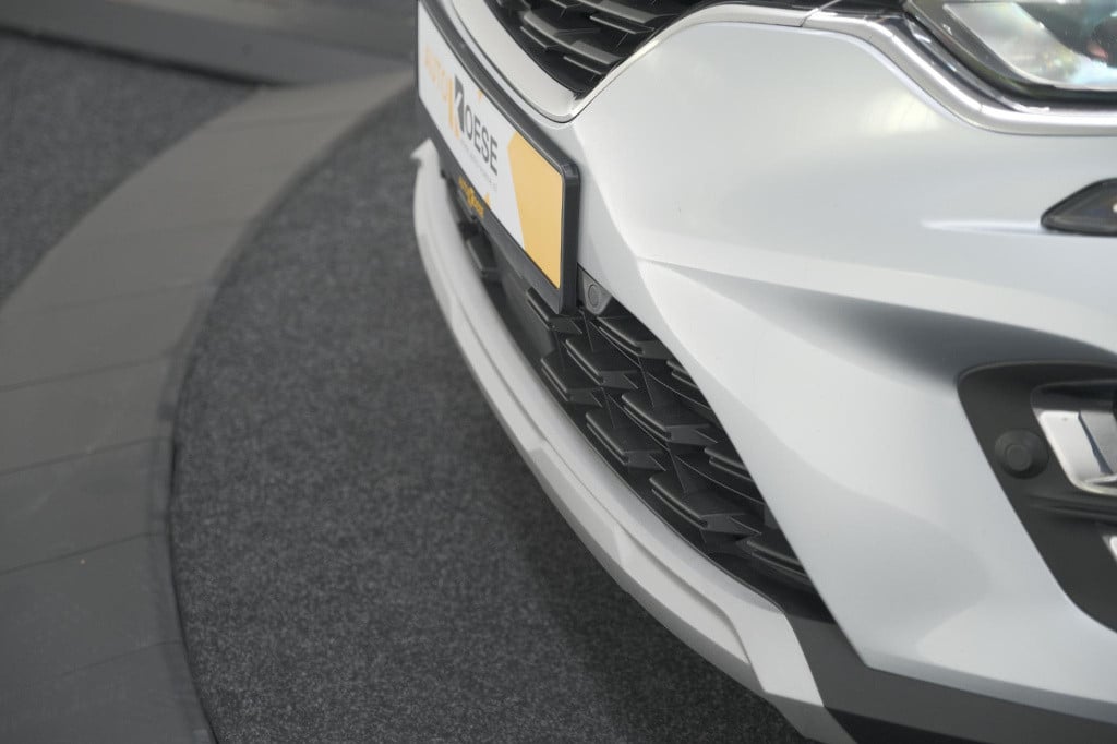 Renault Captur tce 140 edc techno | camera | 9.3 inch groot scherm | stoelv