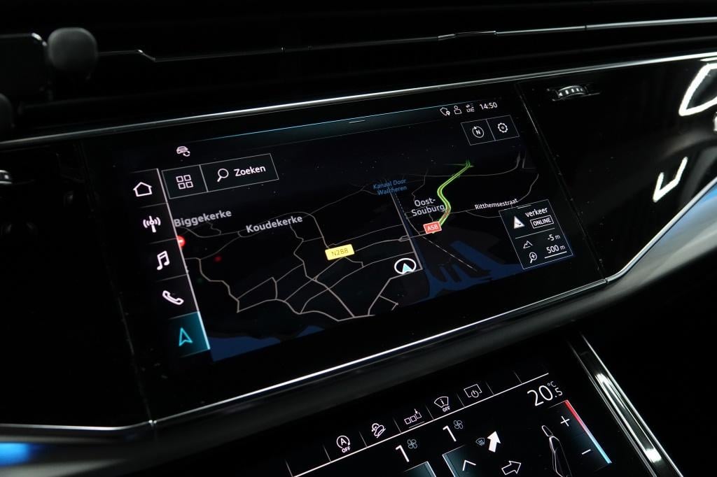 Audi Q8 55 tfsi quattro | rsq8 interieur | pano | acc | maxton |