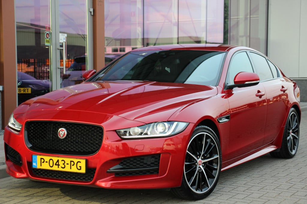 Jaguar Xe 2.0 r-sport | 200pk | el. stoelen | camera | afneembare trekhaak