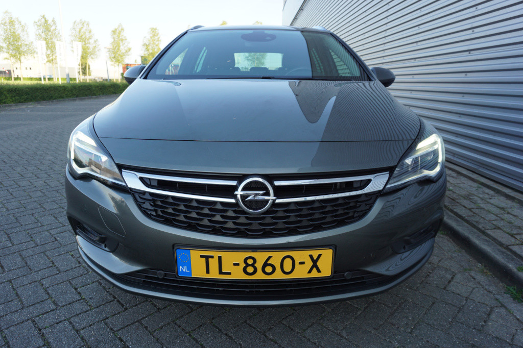 Opel Astra sports tourer 1.4 innovation climate / navi / stoelverw. / cruis