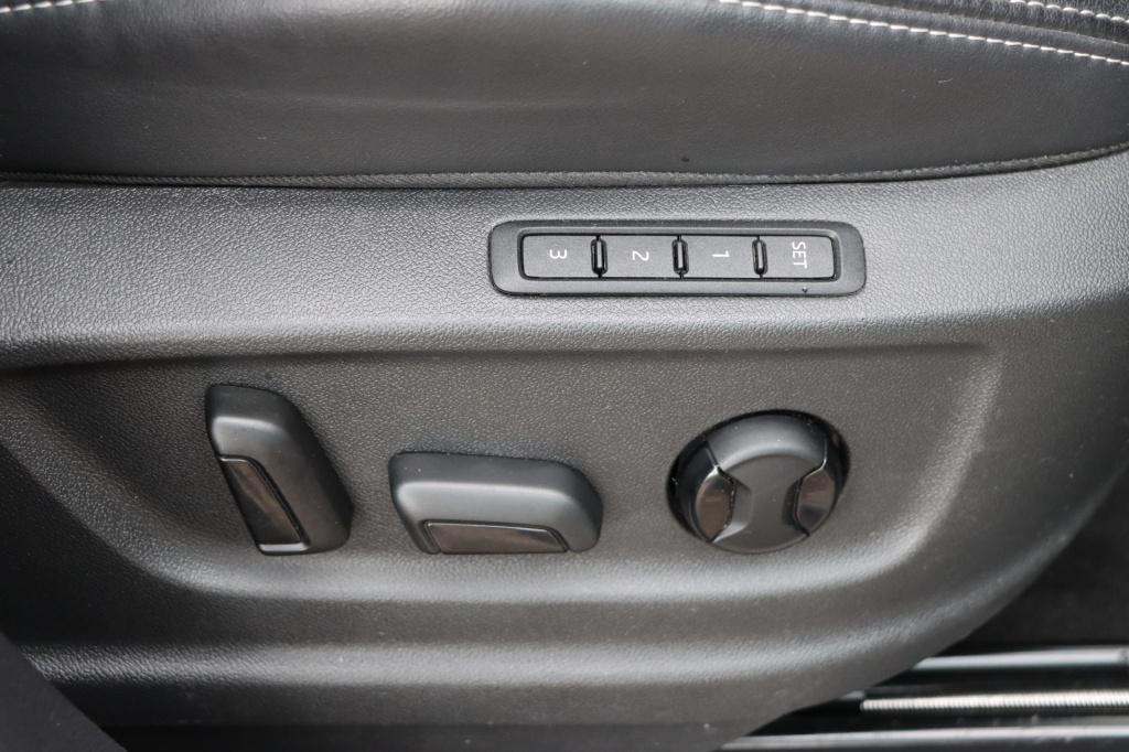 Skoda Kodiaq 1.5 tsi sportline business 150pk dsg7 | trekhaak | pano | memo