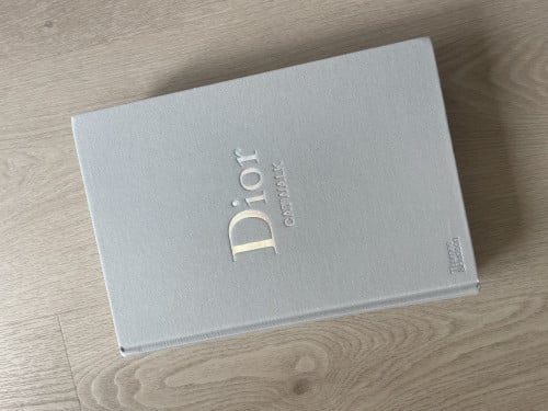 Dior boek