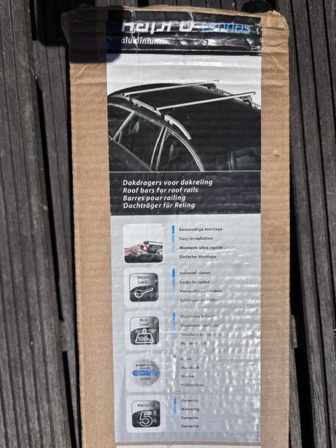 Set dakdragers voor auto met dakrail