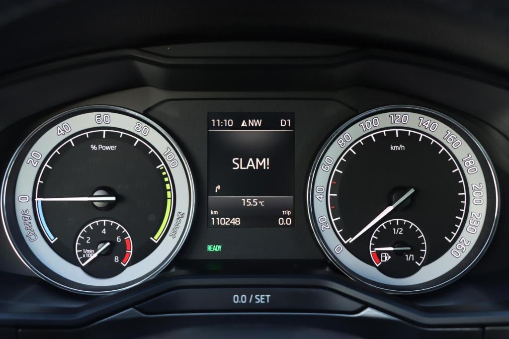 Skoda Superb combi 1.4 ehybrid style 218pk dsg6 | soh 93,1% | memory | stoe