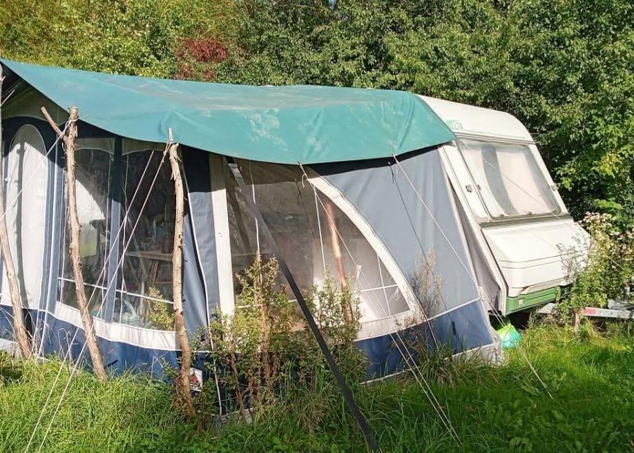 Delta 390 met voortent