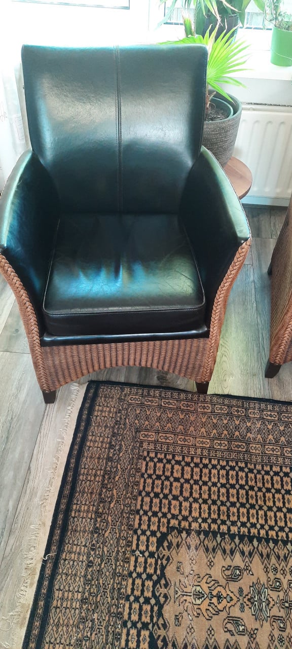 2 stoelen