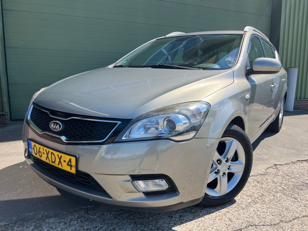 Kia Cee'd sporty wagon 1.4 cvvt navigator plus pack