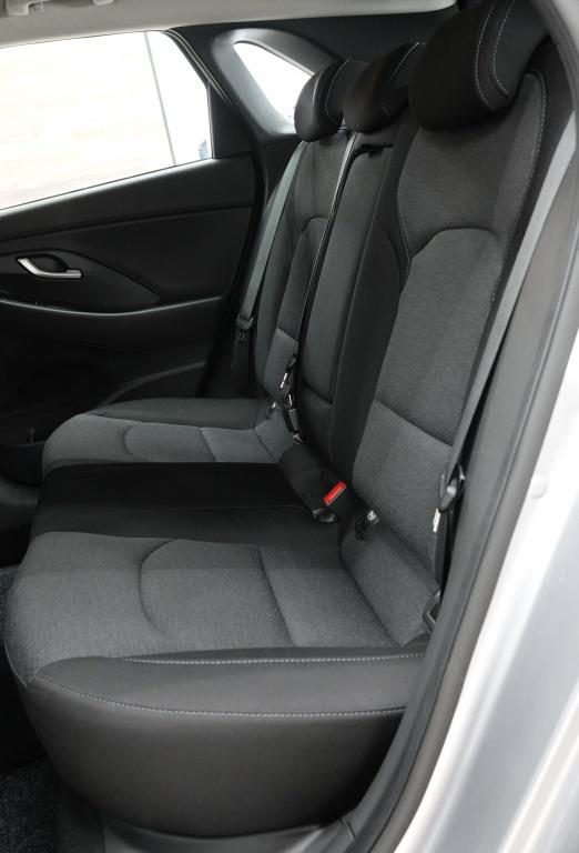 Hyundai I 30 1.0 t-gdi mhev | camera | cruise | carplay | pdc |