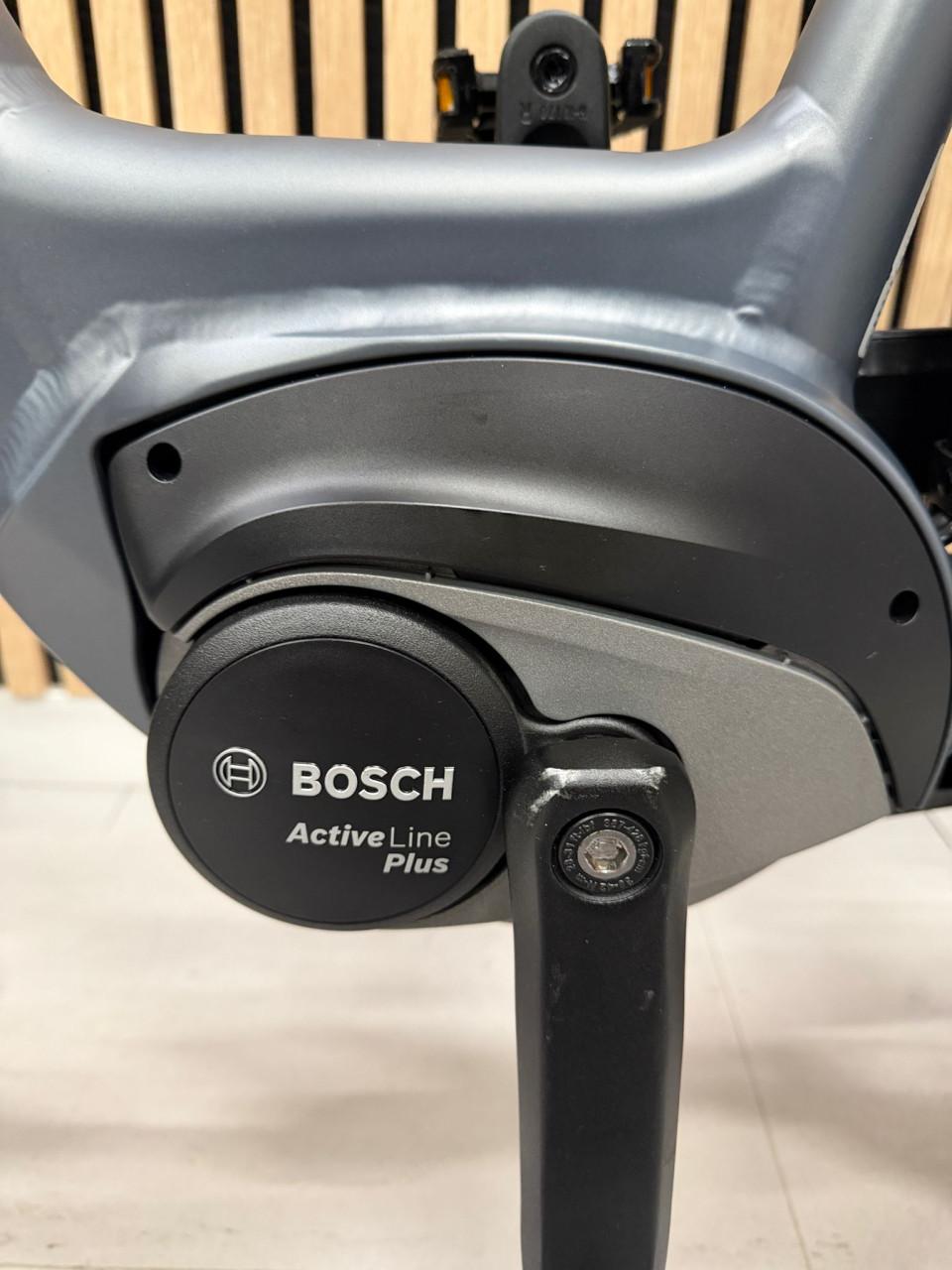 Velo de Ville Premium Bosch Active Line 50CM 6076KM 400Wh