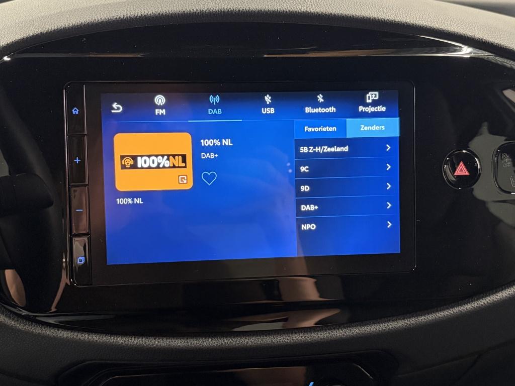 Toyota Aygo x 1.0 vvt-i s-cvt first| stoelverw.| carplay| led| lichtmetaal|