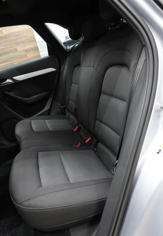 Audi Q3 1.4 tfsi | pano | stoelverw. | cruise | trekhaak |