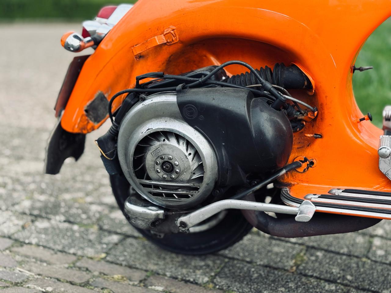 1985 Piaggio Vespa PX150 motorscooter - klassieker