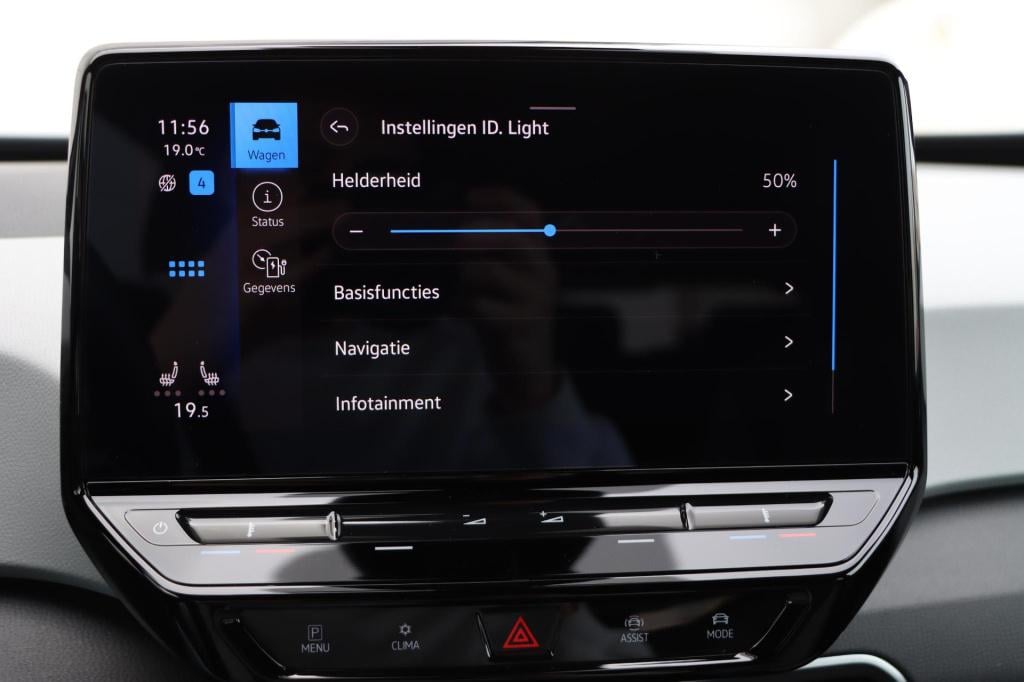 Volkswagen Id.3 pro 58 kwh | soh 94,9% |