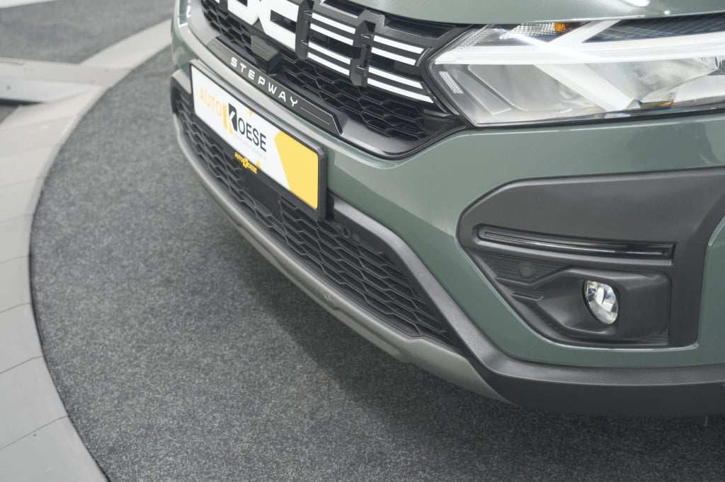 Dacia Sandero Stepway tce 90 expression | camera | dodehoekdetectie | navig
