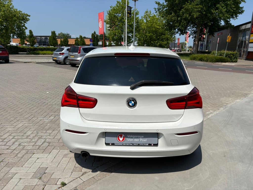 BMW 1 Serie 118i corporate lease executive