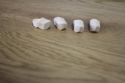 4 kleine houten klompjes