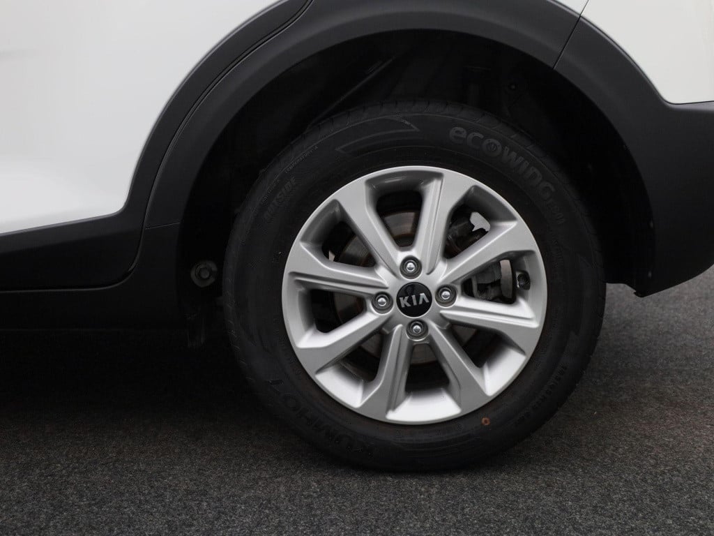 Kia Stonic 1.2 easy isg | lmv | parkeer sensoren | navigatie | camera  | bl