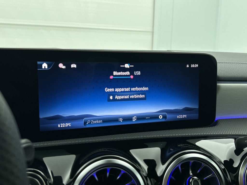 Mercedes-Benz Cla 180 business solution amg | amg line plus pakket | antidi