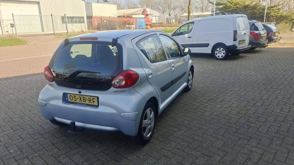 Toyota Aygo 1.0 12v sport