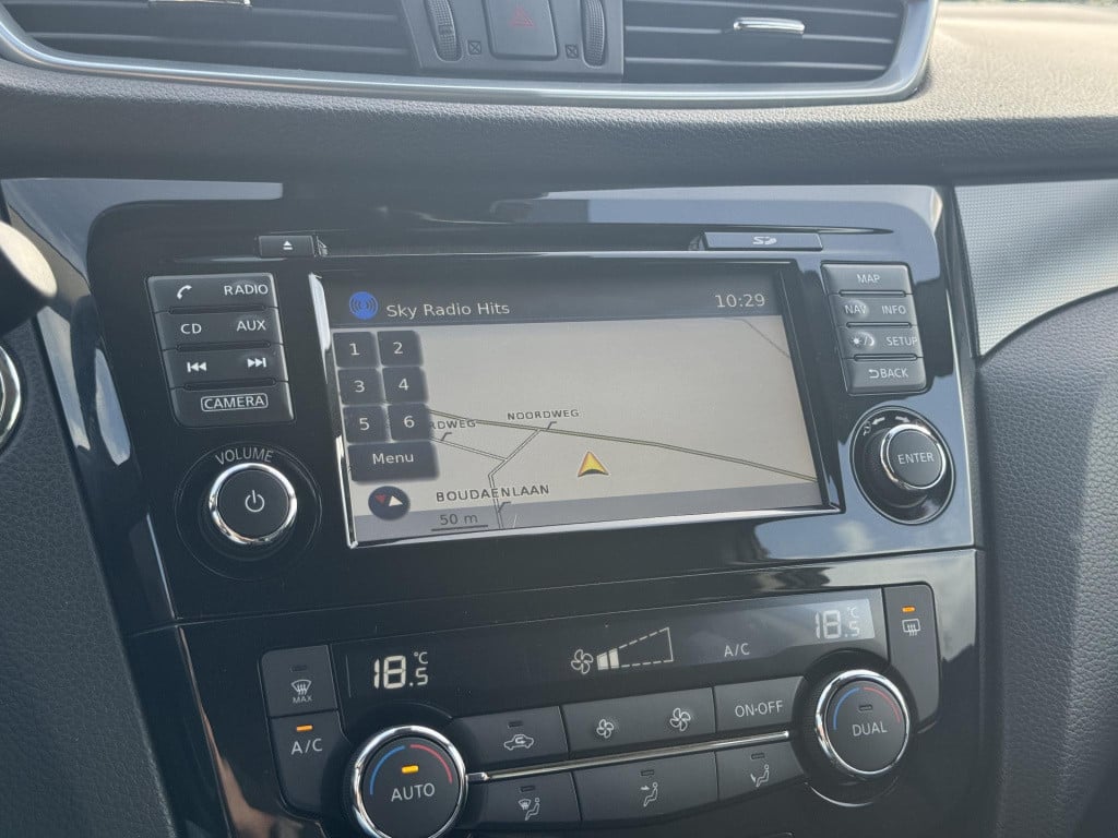 Nissan Qashqai 1.2 n-connecta design pack | trekhaak | panoramadak | naviga