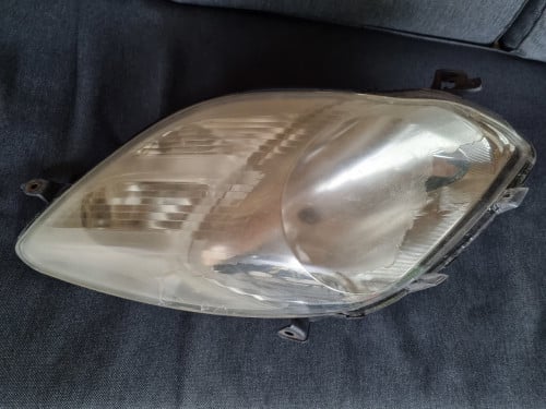 Koplamp rechts Toyota Yaris II P9 (2005-2011)