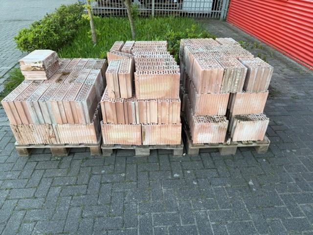 Poroton of Porotherm stenen