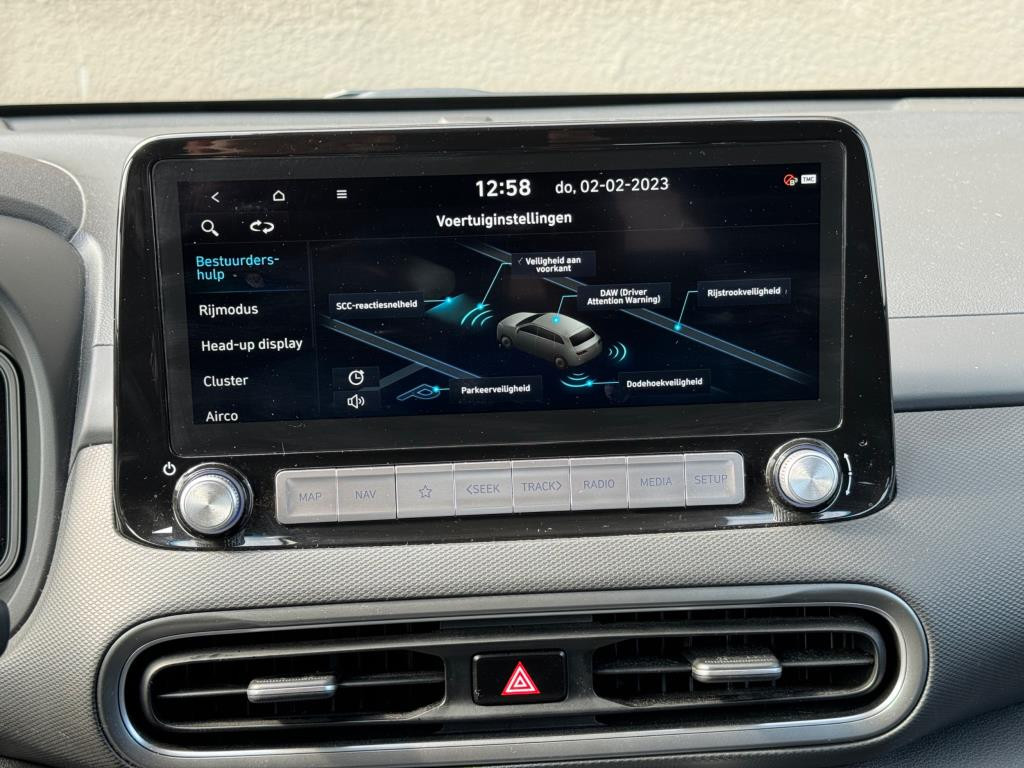 Hyundai Kona ev fashion 64 kwh