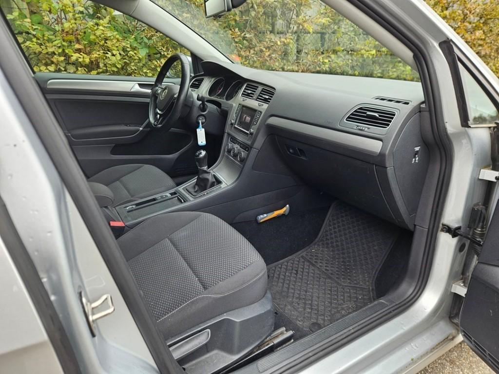 Volkswagen Golf 1.0 tsi 12v bluemotion technology