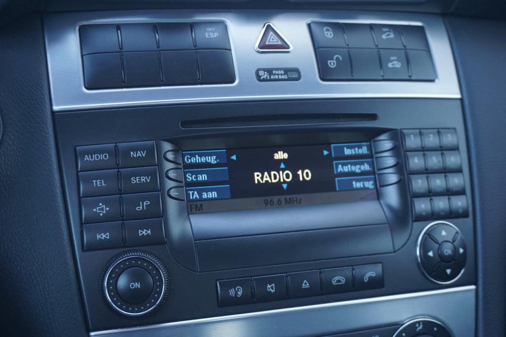 Mercedes-Benz C-Klasse sportcoupé 180 k. automaat - airco / cruise / elektr