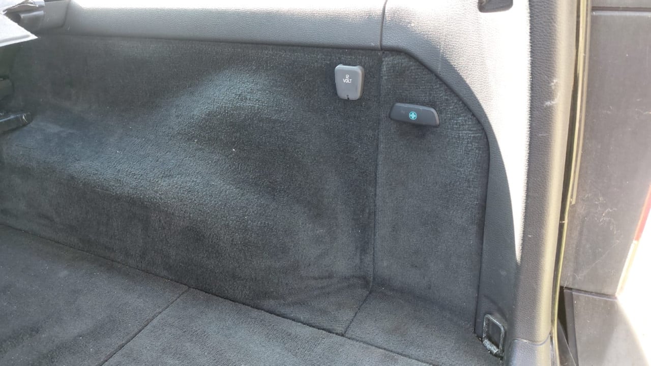 Volvo XC70 2.5T AWD Benzine 5 Cilinder 2001 Zwart