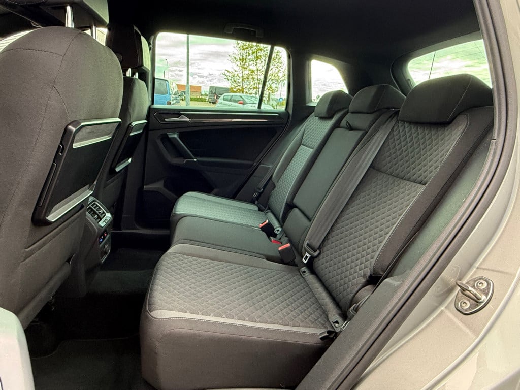 Volkswagen Tiguan 1.4 tsi connected series r line