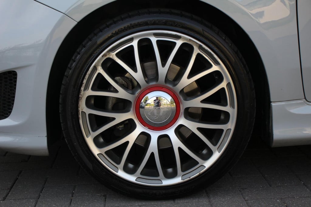 Abarth 500c 1.4 t-jet scorpione - alcantara - aux/usb - 17inch - pdc - gric