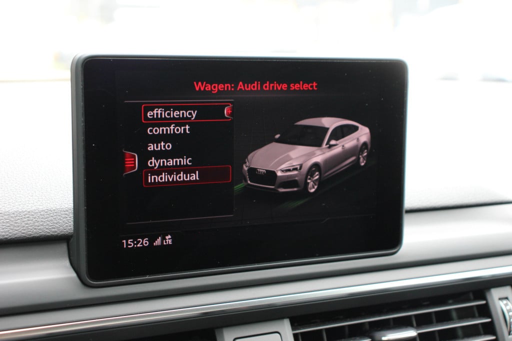 Audi A5 sportback 2.0 tfsi mhev sport s-line edition | pano. | 19'' | half 