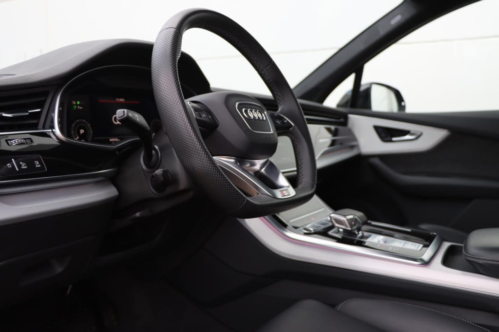 Audi Q7 60 tfis e quattro pro line s competition 456pk tiptronic